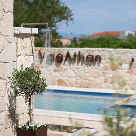 Vagathan - Lux Holidays 公寓式酒店 4*