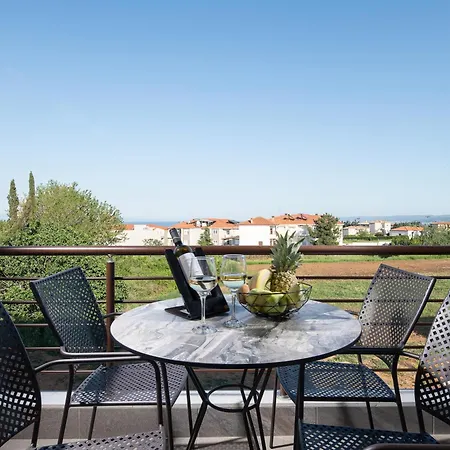 Vagathan - Lux Holidays Hotel apartamentowy Afytos
