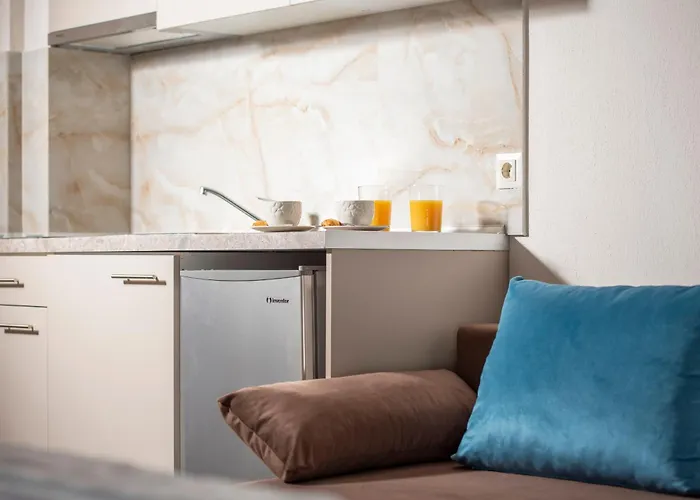 Vagathan - Lux Holidays