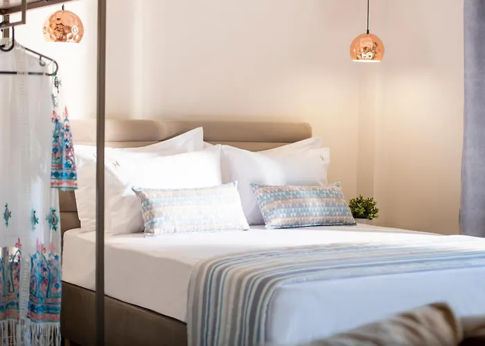 Vagathan - Lux Holidays Apart-hotel 4*