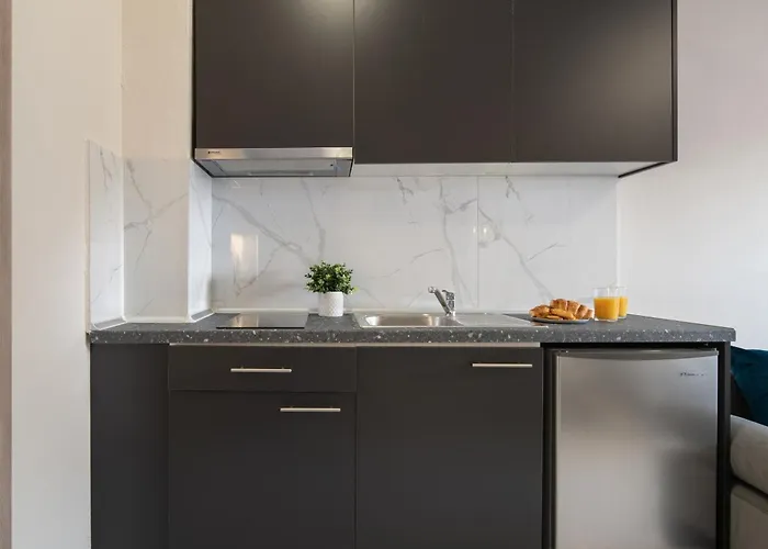 Vagathan - Lux Holidays