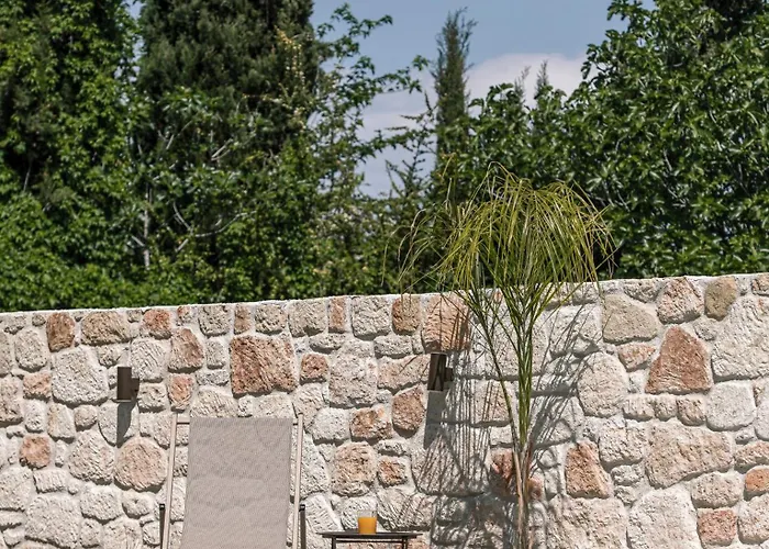 Aparthotel Vagathan - Lux Holidays 4*